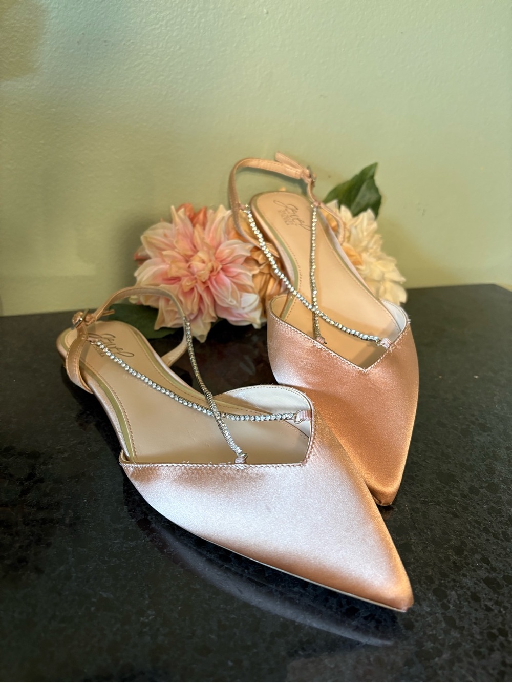 Jewel by Badgley Mischka Alanna Ballet Flats Crystal Strap Champagne NWOT 10M - Picture 2 of 13